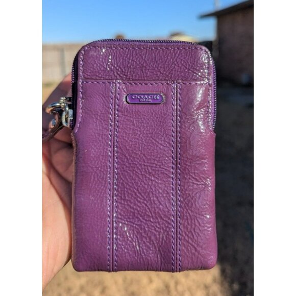 Coach Patent Leather Small Vertical Wristlet Pouch Purple Silver - Picture 1 of 11